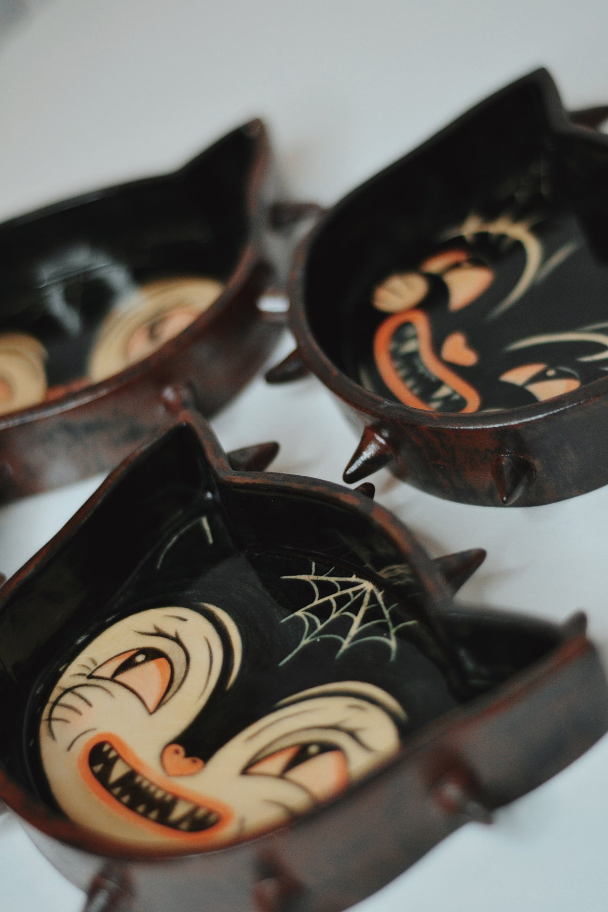 Vintage Halloween Cat Spiked Plate — Black & White Cat (Imperfect)